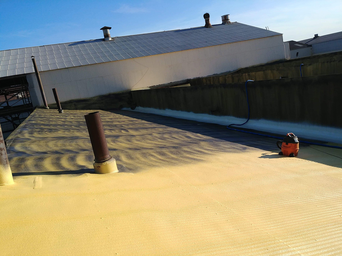 Roofing Spray Foam Contractor Grand Blanc - SprayTight Michigan