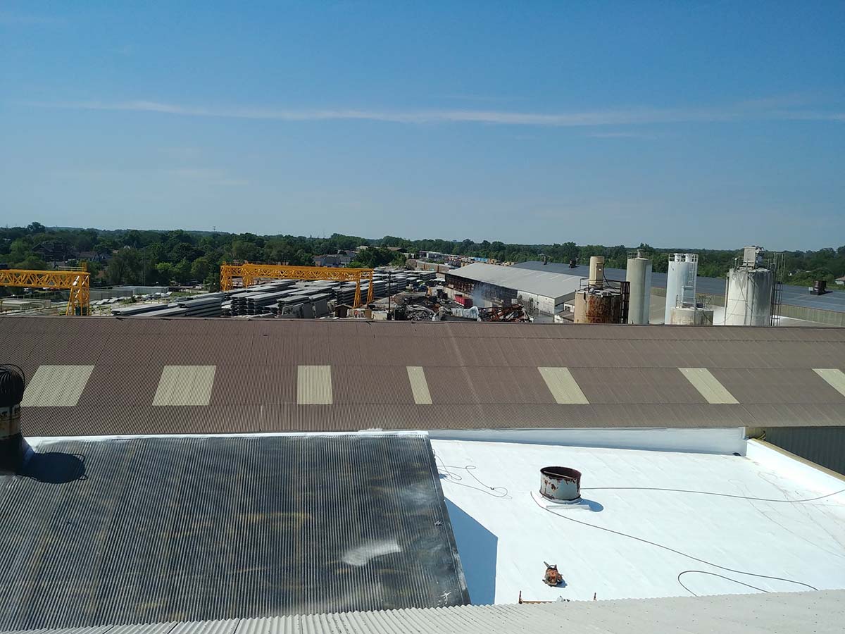Roofing Spray Foam Contractor Troy Mi - SprayTight Michigan